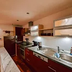 Dorey P8 - Cozy Am Fluss